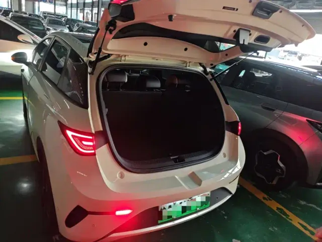 BYD Dolphin — Фото автомобиля 18