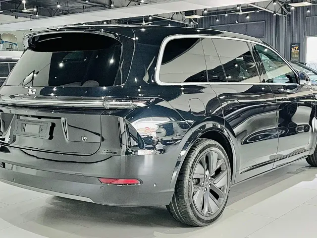 Li Auto L9 — Фото автомобиля 4