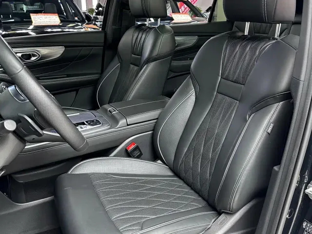GAC Trumpchi GS8 — Фото автомобиля 22