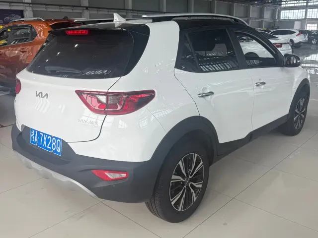 Kia KX1 — Фото автомобиля 5