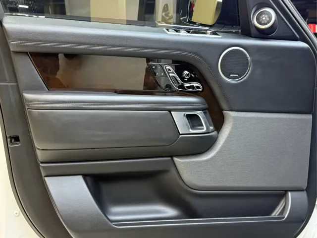 Land Rover Range Rover — Фото автомобиля 12