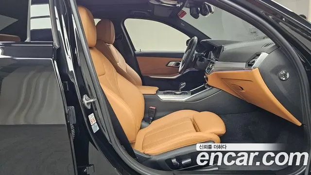 BMW 3-Series 3 серия (G20) 320i M Sport — Фото автомобиля 11