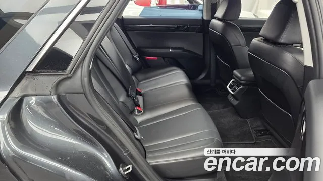 Hyundai Grandeur GN7 — Фото автомобиля 12