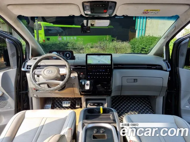 Hyundai Staria — Фото автомобиля 9