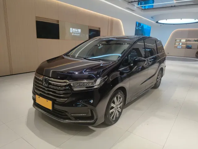 Фотография автомобиля — Honda Odyssey