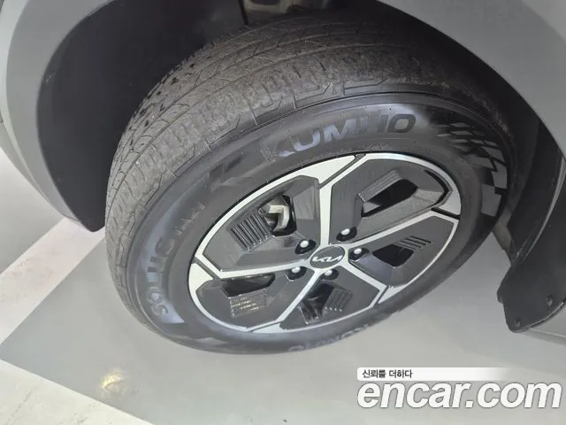 Kia Niro The All New — Фото автомобиля 19