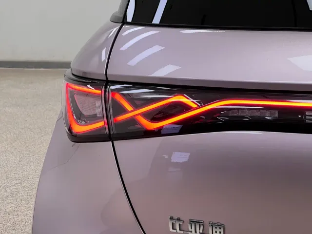 BYD Dolphin — Фото автомобиля 11