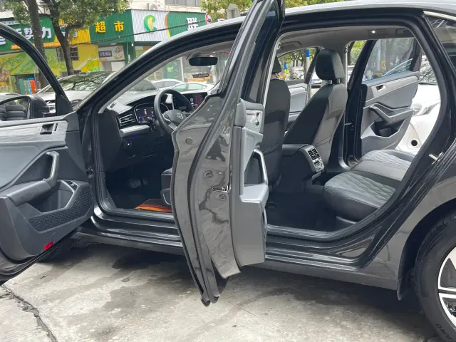 Volkswagen Sagitar — Фото автомобиля 18