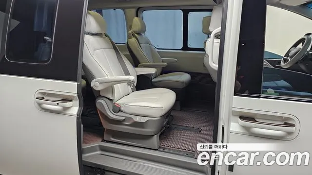 Hyundai Staria — Фото автомобиля 10