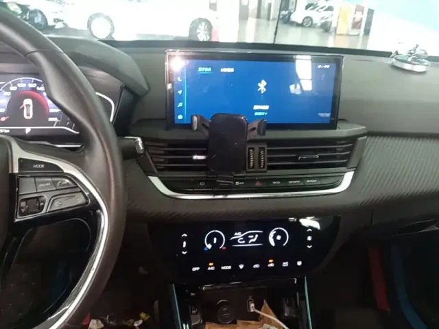Dongfeng Aeolus Yixuan 2021 230T Auto Shadow Chaser Edition — Фото автомобиля 12