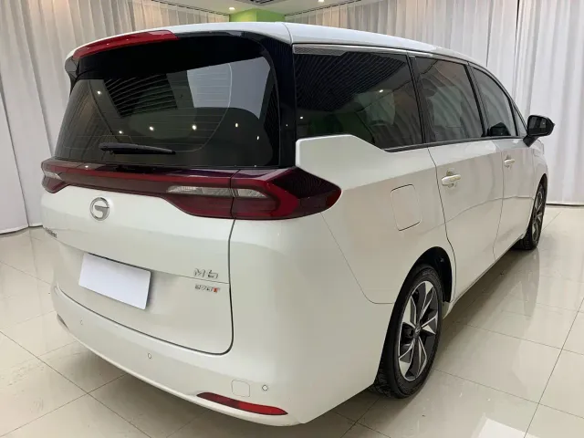 GAC Trumpchi M6 — Фото автомобиля 4