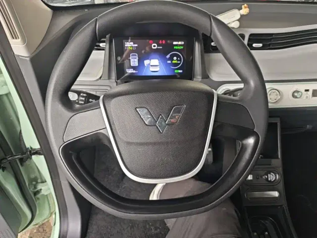 Wuling Hongguang Mini EV — Фото автомобиля 10