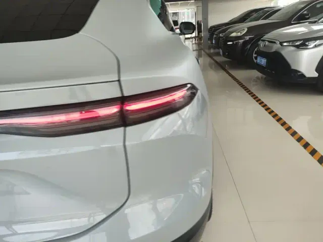 Nio EC6 — Фото автомобиля 24