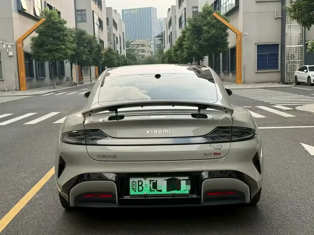 Xiaomi SU7 — Фото автомобиля 3