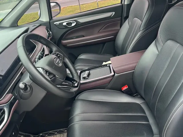 GAC Trumpchi M6 — Фото автомобиля 13