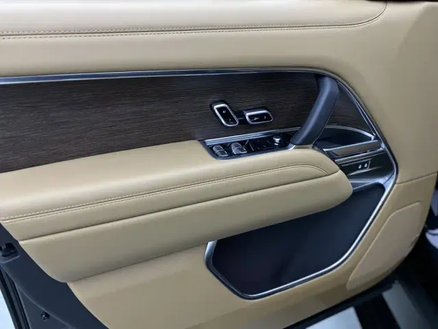 Land Rover Range Rover — Фото автомобиля 15