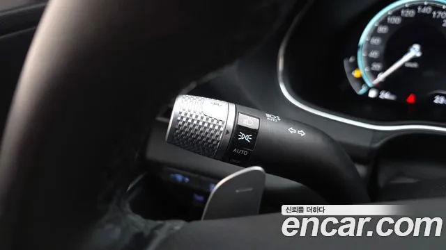 Genesis GV80 — Фото автомобиля 28