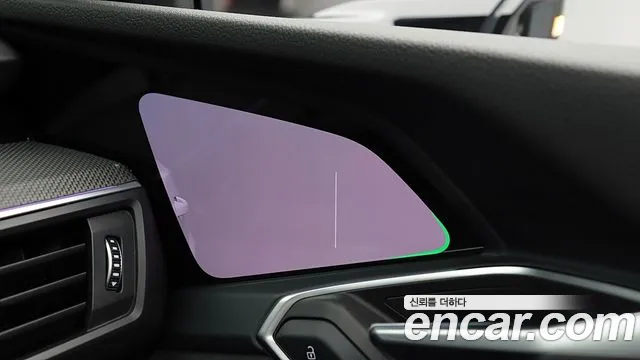 Audi e-tron — Фото автомобиля 5