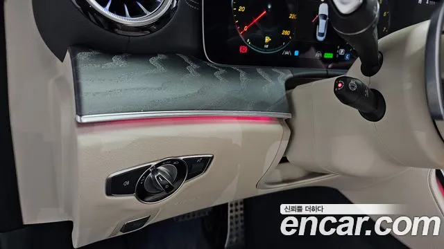 Mercedes-Benz E-Class W213 — Фото автомобиля 24