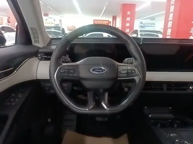 Ford Mondeo — Фото автомобиля 6