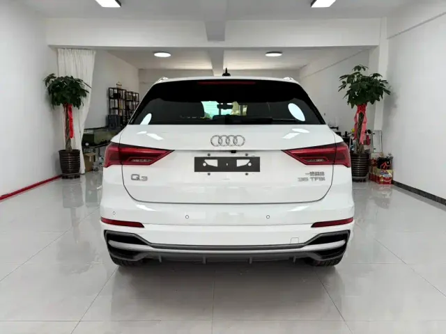 Audi Q3 — Фото автомобиля 15