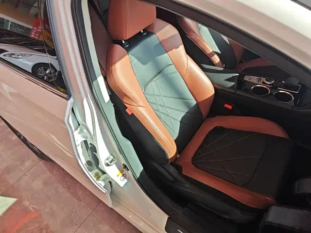 Changan Eado — Фото автомобиля 24