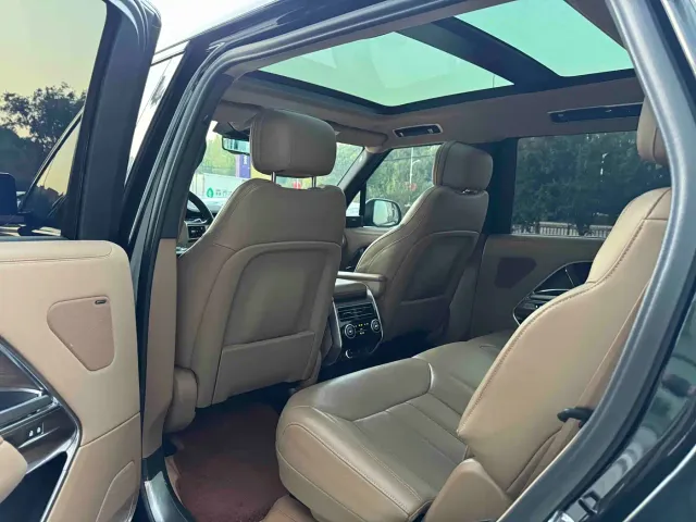 Land Rover Range Rover — Фото автомобиля 7