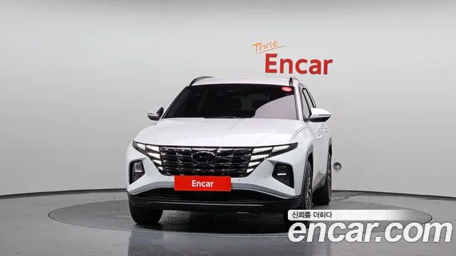 Hyundai Tucson Tucson (NX4) Бензин 1.6 турбо 2WD — Фото автомобиля 3