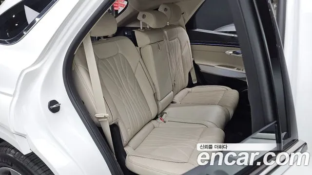 Genesis GV70 — Фото автомобиля 17