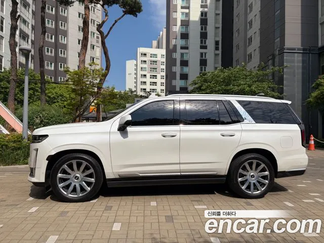 Cadillac Escalade Generation 5 — Фото автомобиля 3