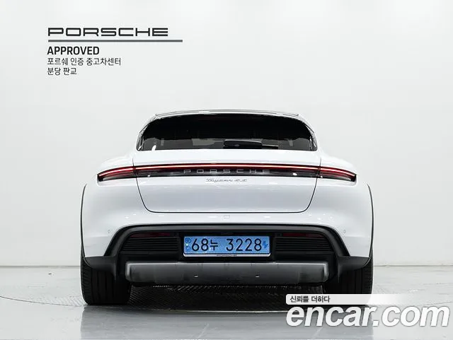Porsche Taycan Taycan Khan — Фото автомобиля 4