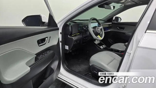 Hyundai Kona SX2 — Фото автомобиля 10