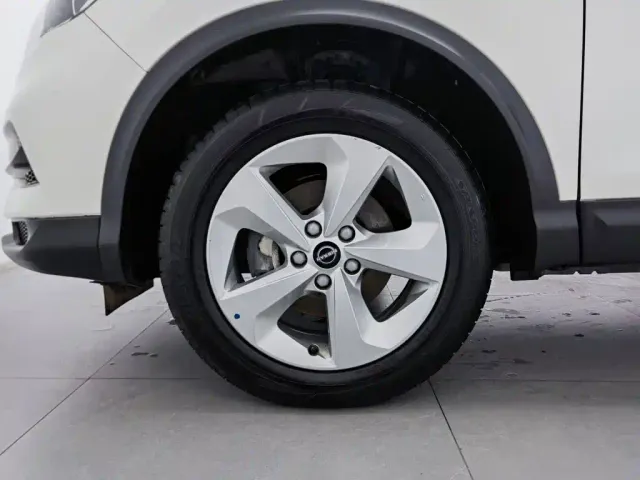Nissan Qashqai — Фото автомобиля 17