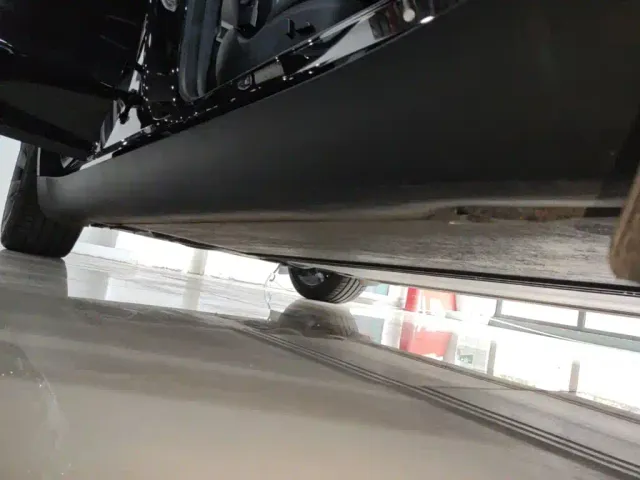Tesla Model Y — Фото автомобиля 20