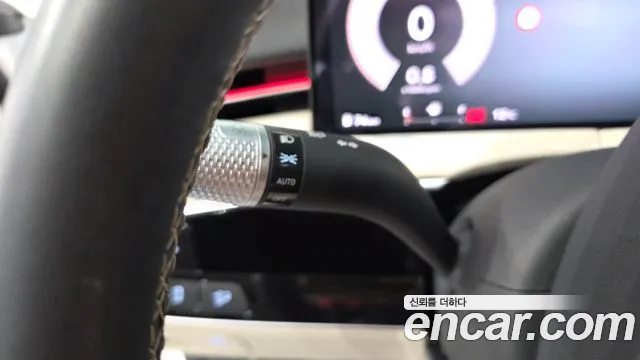 Genesis GV70 — Фото автомобиля 27