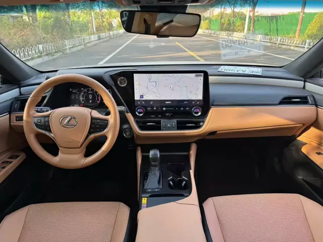 Lexus ES — Фото автомобиля 6