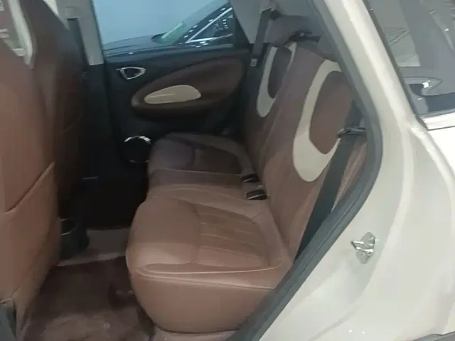 Wuling Bingo — Фото автомобиля 16