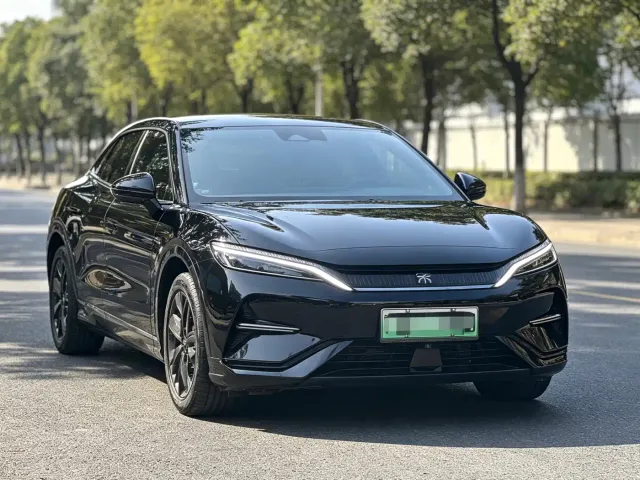 BYD Song L EV — Фото автомобиля 3