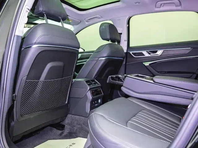 Audi A6L — Фото автомобиля 15