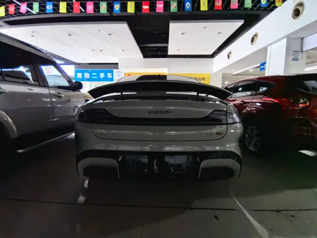 Xiaomi SU7 — Фото автомобиля 10