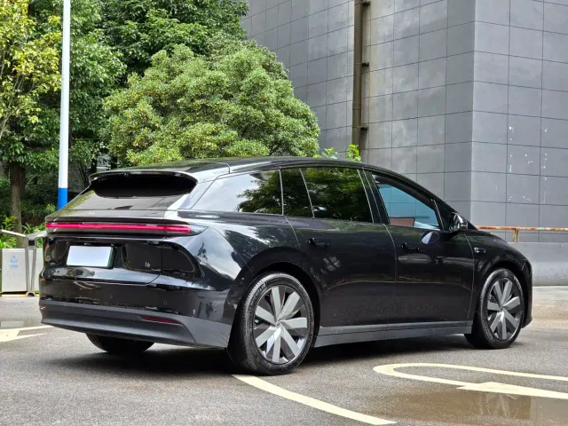 Li Auto i6 — Фото автомобиля 14
