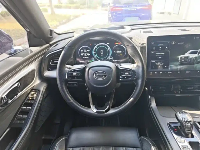 GAC Trumpchi GS8 — Фото автомобиля 10