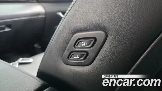 Hyundai Tucson Tucson (NX4) Бензин 1.6 турбо 2WD — Фото автомобиля 23