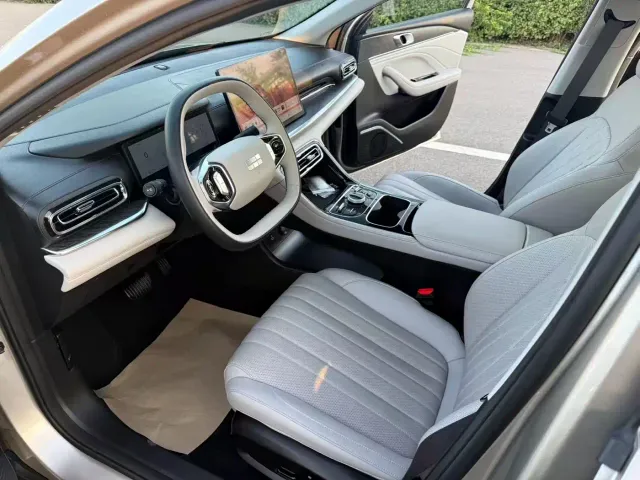 Geely Galaxy Stellar 6 — Фото автомобиля 7