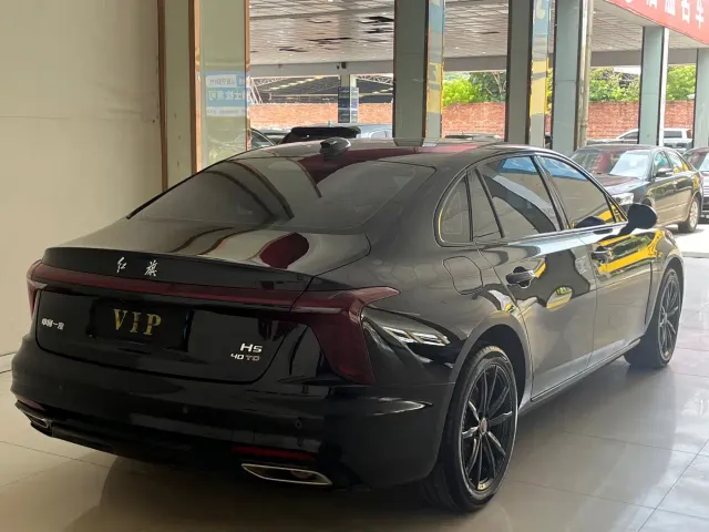 Hongqi H5 — Фото автомобиля 9