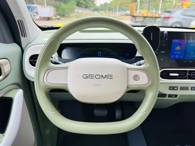 Geely Panda — Фото автомобиля 8