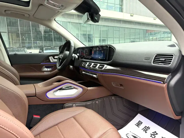 Mercedes-Benz GLE-Class — Фото автомобиля 12