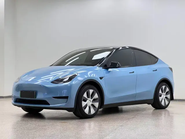 Фотография автомобиля — Tesla Model Y