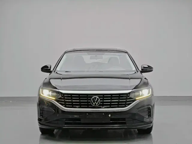 Volkswagen Passat — Фото автомобиля 2