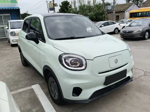 Leapmotor T03 — Фото автомобиля 3